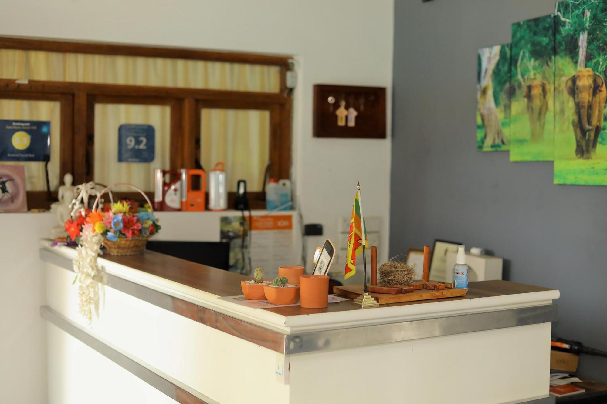 Andorra Tourist بيت ضيافة 3*
