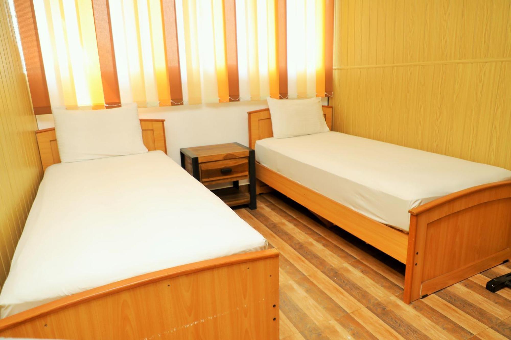 بيت ضيافة Andorra Tourist 3*